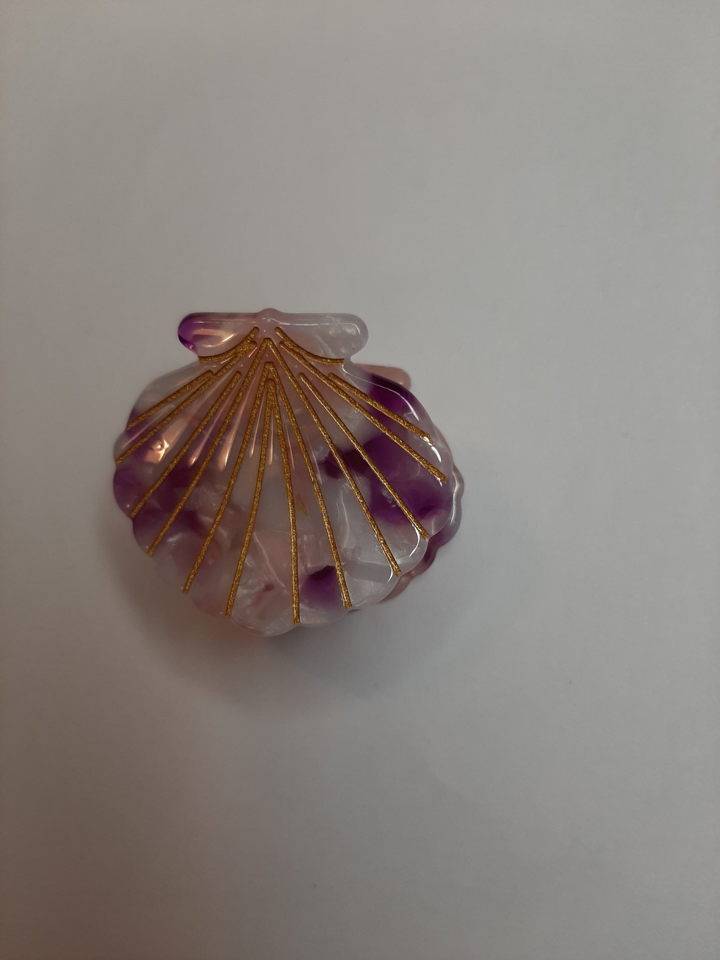 Schelp clip paarse tinten