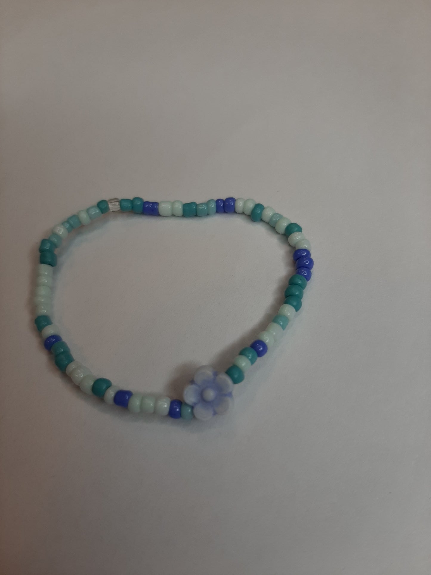 Kleuter bloem armband blauw