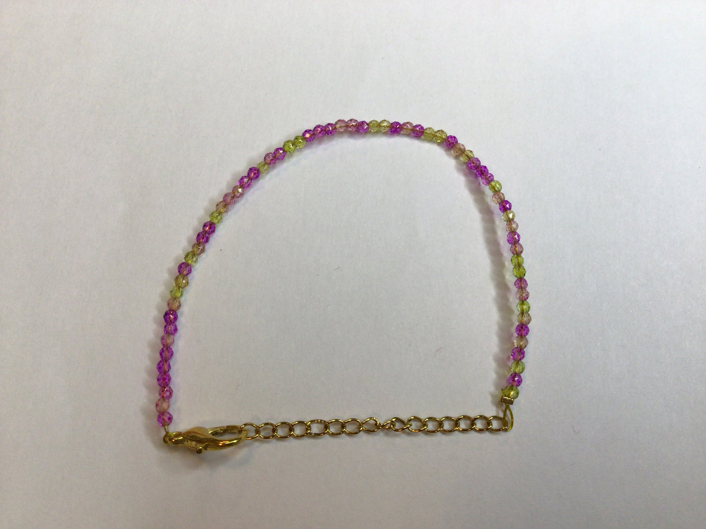 Rvs glaskralen armband paars geel/groen