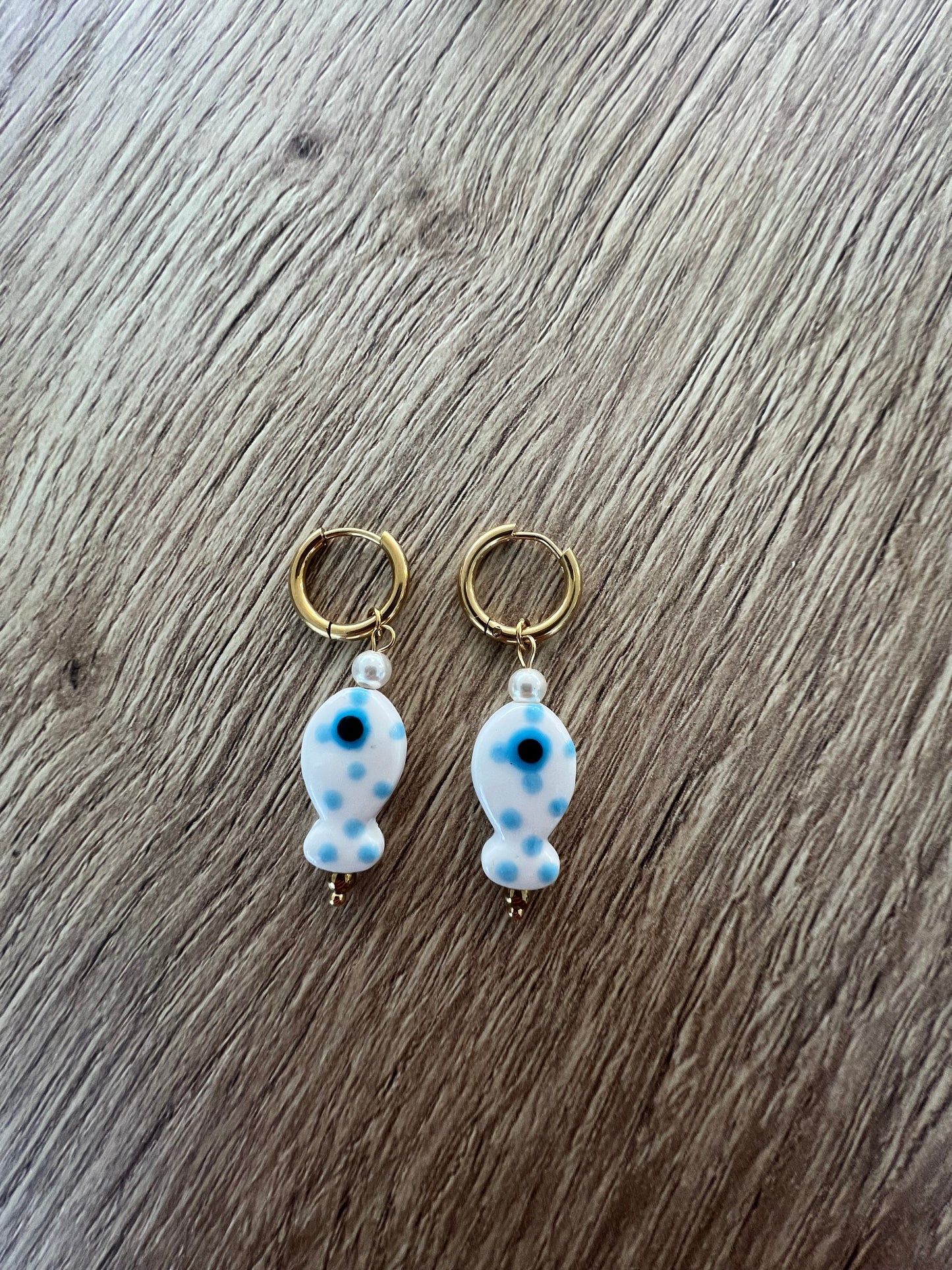 Visjes oorbellen blauw wit